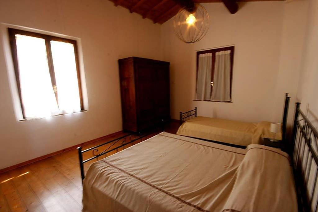 Villa Con Piscina 10 Posti Letto, L'Oliveta Di Rivalto Chianni Kültér fotó